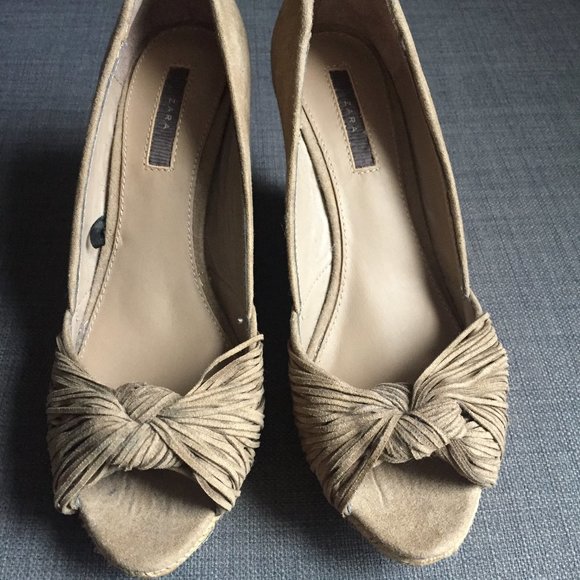 Wedge heel shoe - Picture 2 of 5